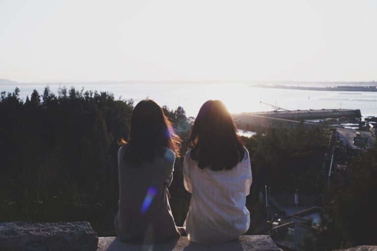 Citate despre prietenie adevărată și legăturile care nu se rup niciodată