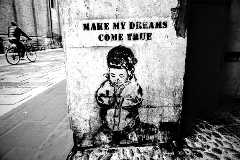 Ce inseamna cand visezi ca esti in scoala, dar nu stii lectia