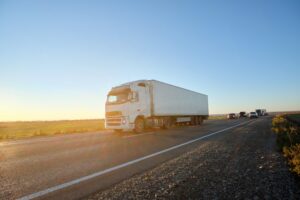 Sistem de monitorizare GPS pentru camioane cu alerte în timp real